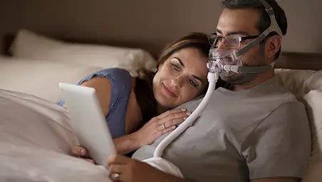 Philips Amara View Mund-Nasen-Maske mit minimaler Kontaktfläche